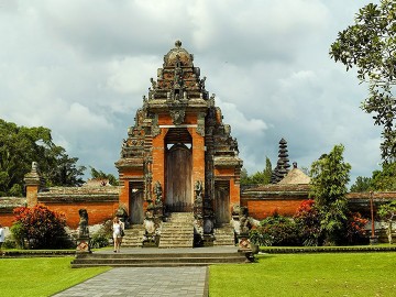 Mengwi, Alas Kedaton & Tanah Lot Tour